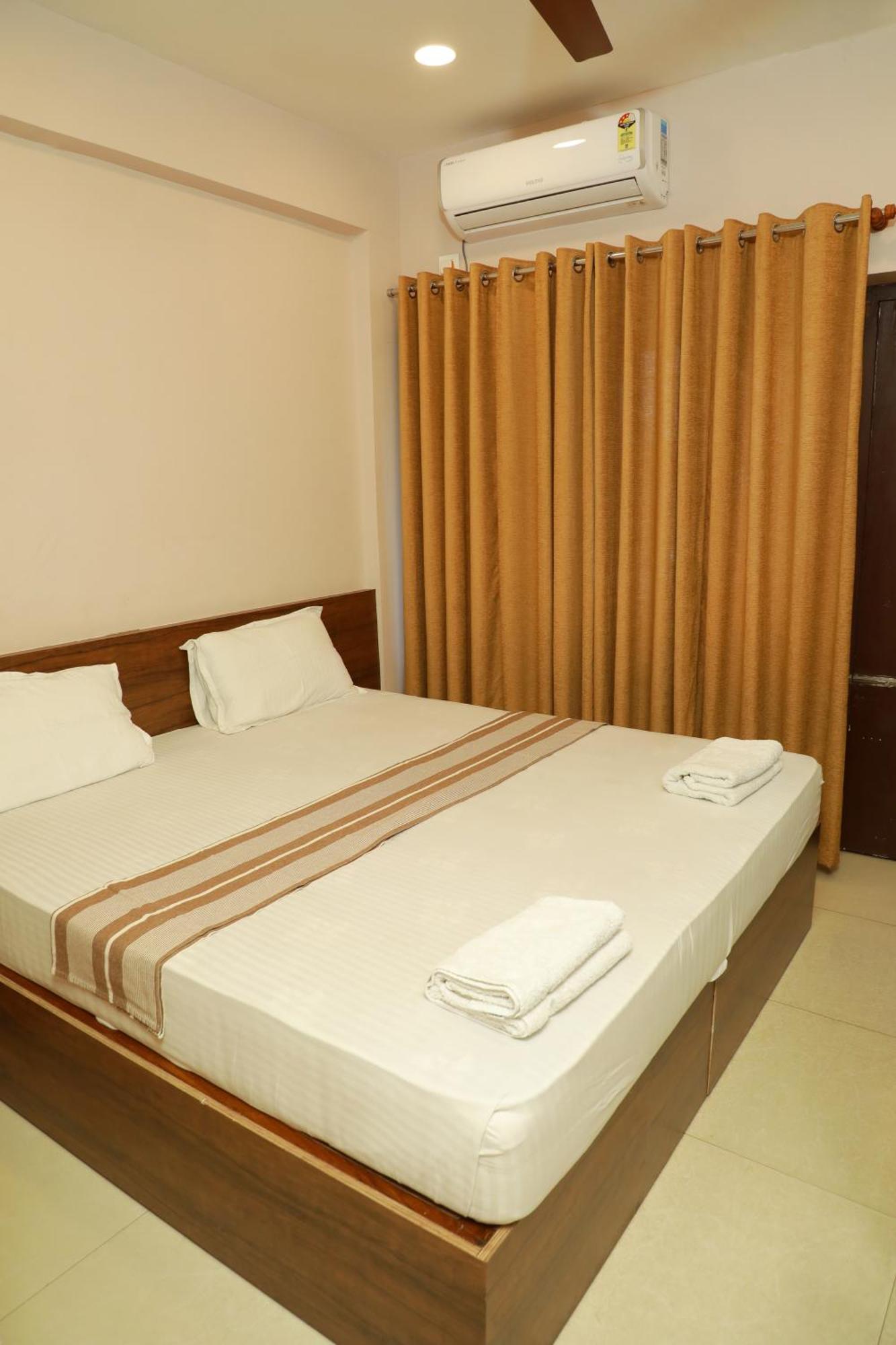 Plaza Tourist Home Kannur Εξωτερικό φωτογραφία