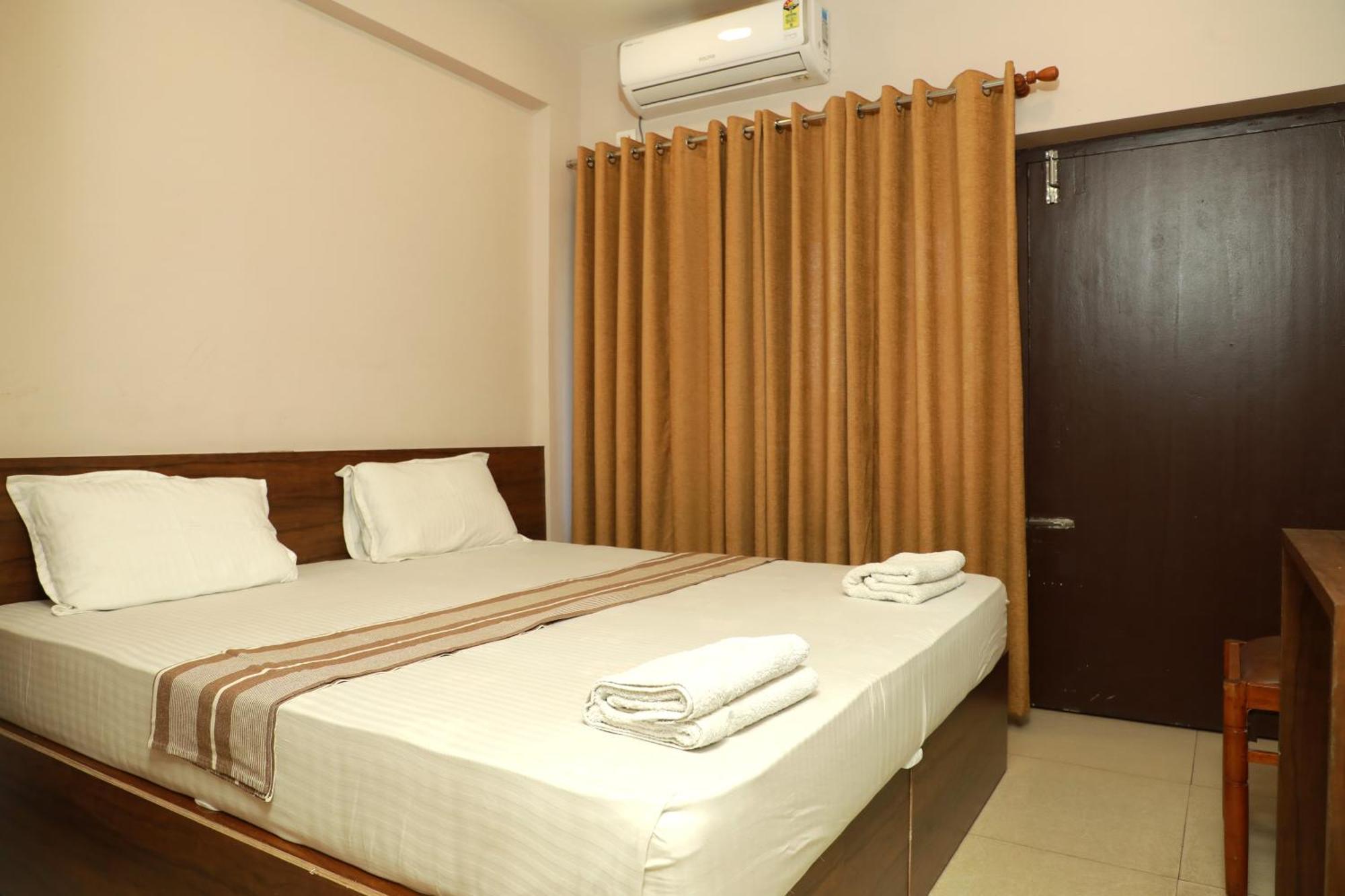 Plaza Tourist Home Kannur Εξωτερικό φωτογραφία