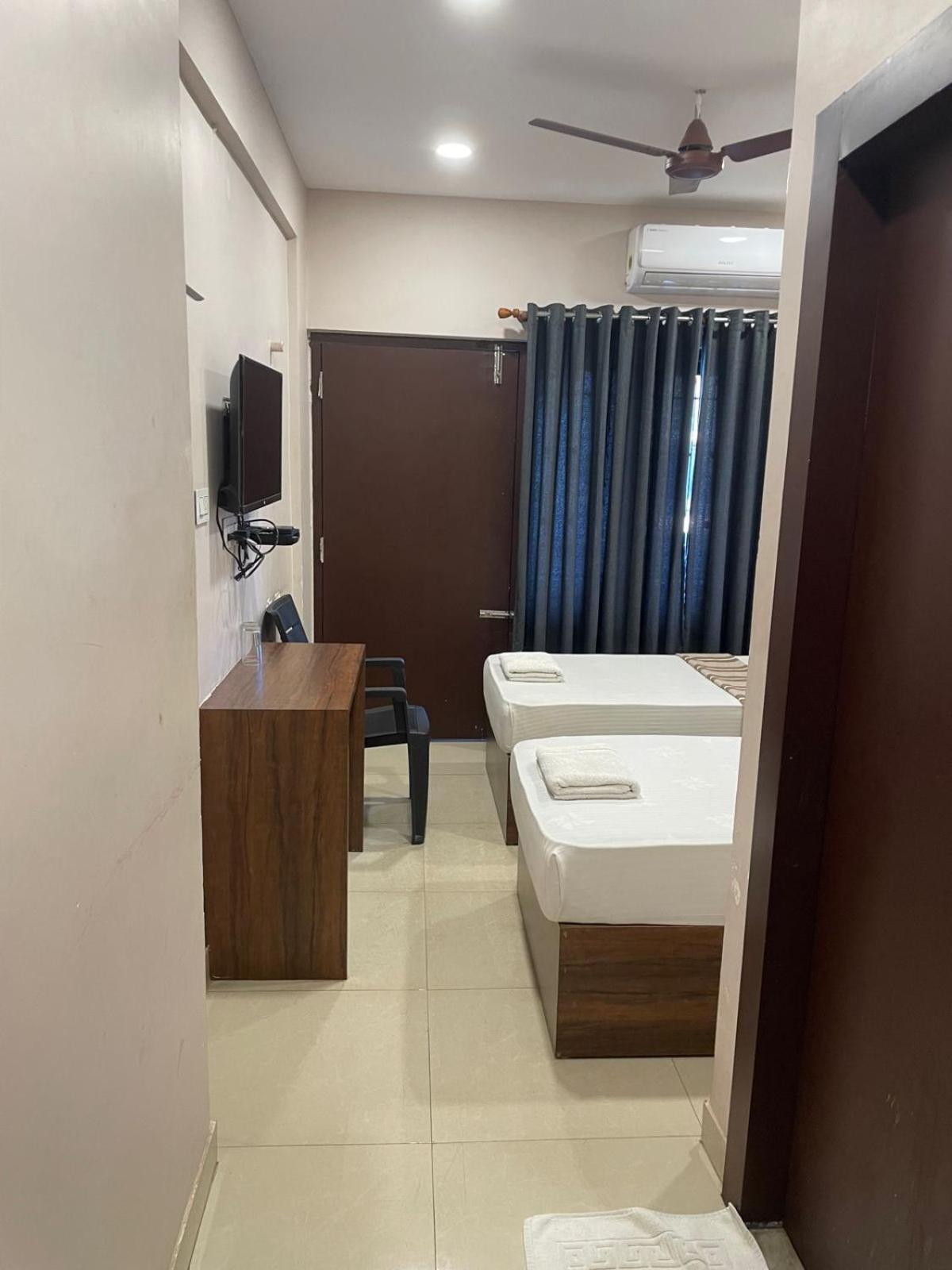 Plaza Tourist Home Kannur Εξωτερικό φωτογραφία